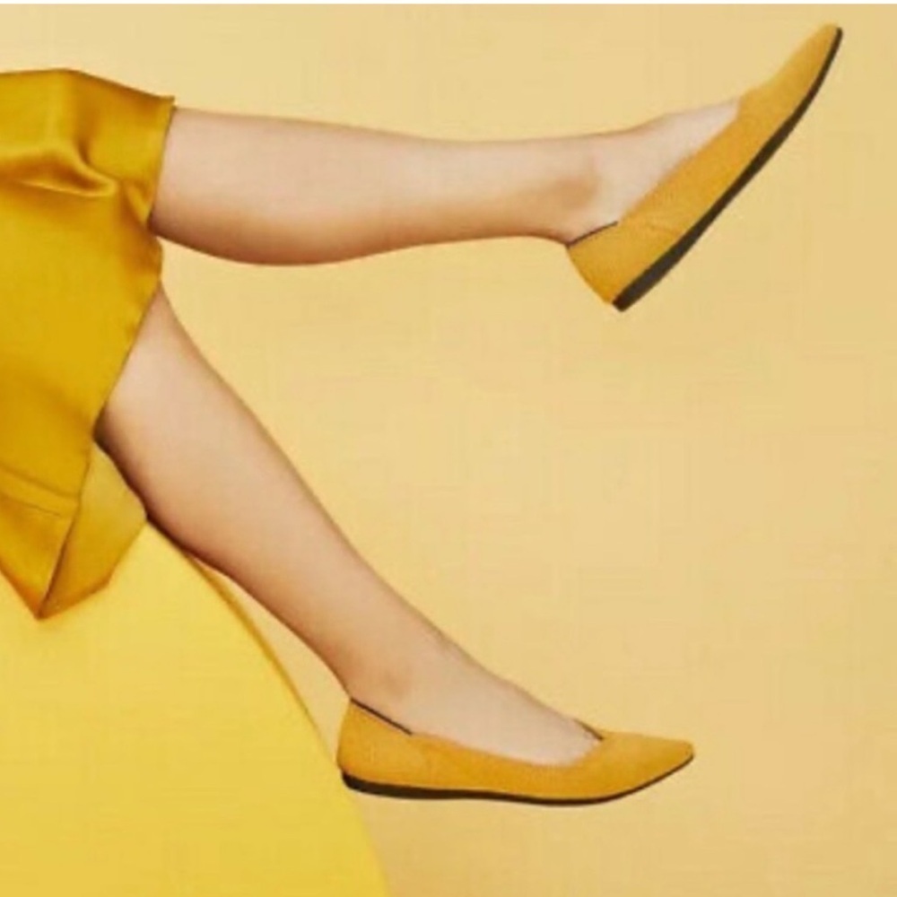 Like New Rothy's The Point flats in Marigold mustard yellow, size 7 - Picture 4 of 14
